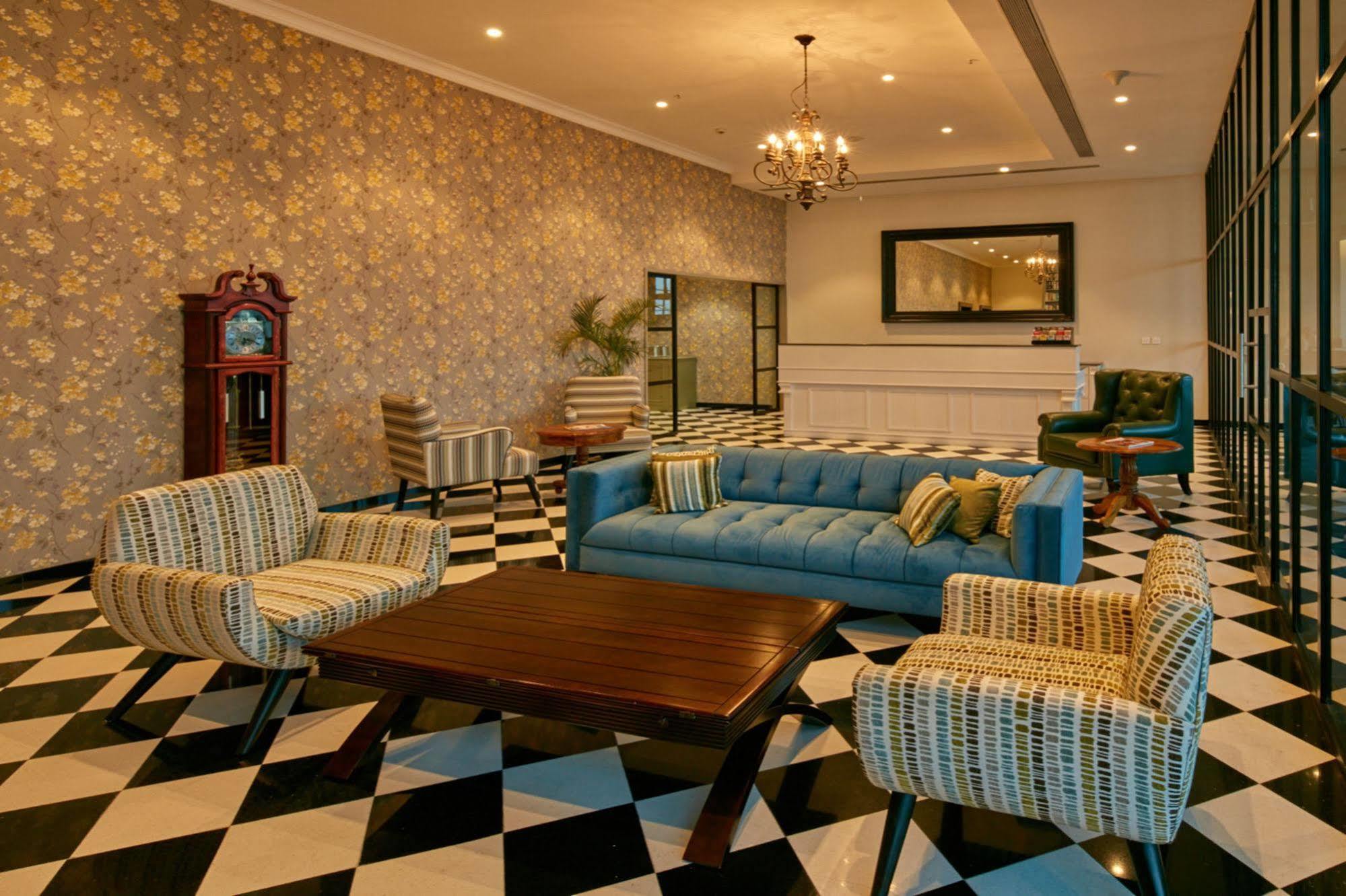 העיר בנגלור The Waverly Hotel & Residences מראה חיצוני תמונה