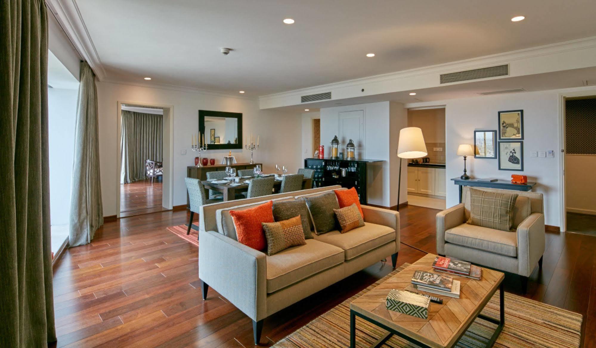 העיר בנגלור The Waverly Hotel & Residences מראה חיצוני תמונה